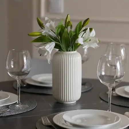 Wola Spacious Flat With Air Conditioning & Balcony By Renters *